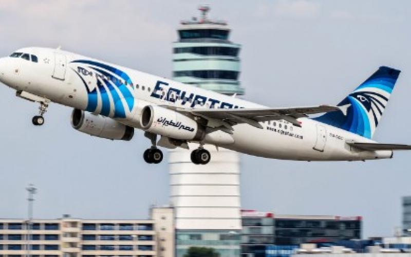 Ufaransa na Misri zitaajiri kampuni mbili binafsi kusaidia katika utafutaji wa visanduku nyeusi vya ndege ya Misri MS 804 iliyoanguka baharini juma lililopita wakati ikitoka Paris