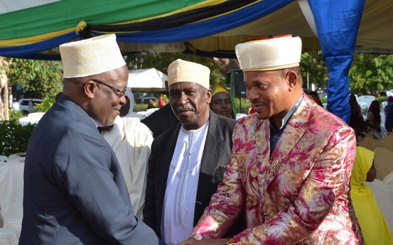 Rais Magufuli ameyasema hayo tarehe 06 Julai, 2016 wakati akihutubia Baraza la Eid el-Fitr kwa mara ya kwanza tangu achaguliwe kuwa Rais wa Jamhuri ya Muungano wa Tanzania, lililofanyika kitaifa katika viwanja vya Karimejee Jijini Dar es salaam.