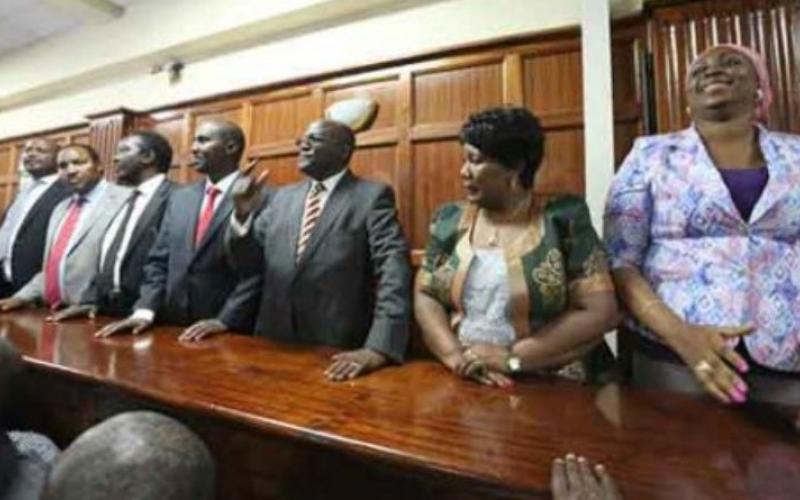 Mahakama jijini Nairobi, imewaachilia huru kwa dhamana wabunge wanane kutoka upande wa serikali na upinzani waliofikishwa Mahakamani kwa madai ya kutoa matamshi ya uchochezi