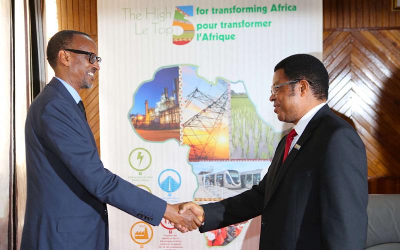 WAZIRI MKUU Kassim Majaliwa amesema hadi sasa Serikali imekwishapokea maombi 52 kutoka makampuni mbalimbali ambayo yanataka kuwekeza kwenye sekta ya umeme nchini Tanzania.