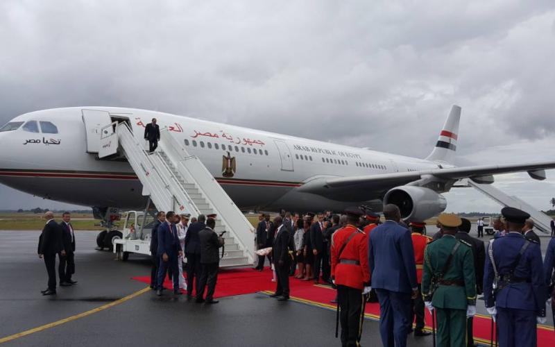 Rais wa Jamhuri ya Nchi za Kiarabu ya Misri Mhe. Abdel Fattah el-Sisi awasili nchini kwa ziara rasmi ya Kiserikali ya siku mbili. Apokelewa na Rais John Pombe Magufuli katika Uwanja wa Ndege wa Kimataifa wa Julius Nyerere Jijini Dar es Salaam