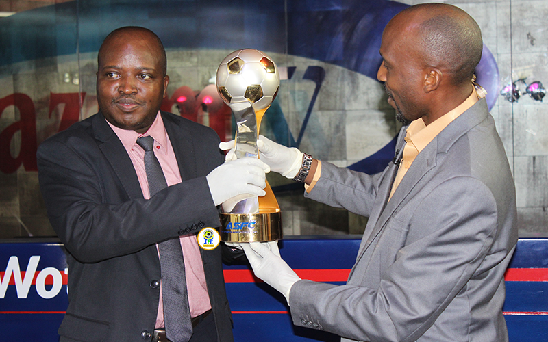 Viingilio katika mchezo huo itakuwa ni Sh 25,000 kwa VIP A wakati VIP B na C ni Sh 20,000 wakati majukwaa yenye viti vya rangi ya chungwa, mzunguko wenye viti vya rangi ya bluu na kijani ni Sh 5,000.