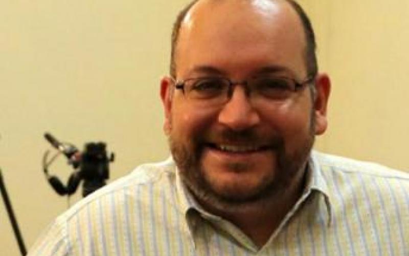 Mwandishi wa habari wa Washington Post, raia wa Iran mwenye asili ya Marekani Jason Rezaian Septemba 10, 2013 mjini Tehran. AFP/AFP/