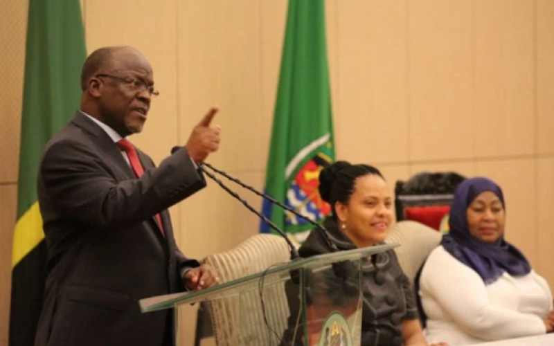 Rais wa Jamhuri ya Muungano wa Tanzania Dkt. John Pombe Magufuli amewataka wakurugenzi wa halmashauri zote za Majiji, Manispaa, Miji na Wilaya hapa nchini kufanya kazi za kuwaletea maendeleo wananchi na kuondoa kero zinazowakabili kwa kujiamini, uadilifu na uaminifu.